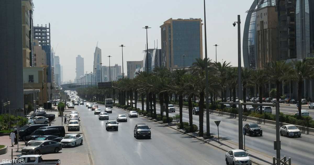 سماع دوي انفجارين في الرياض.. والسعودية تسقط صاروخا ومسيّرة